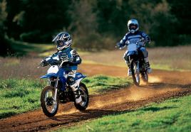 Motorcrossen met hindernissen